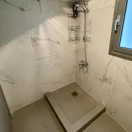 Artemis 1 Bdr Down Town ניקוסיה