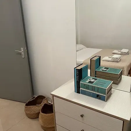 Apartment Artemis 1 Bdr Down Town By Platform 357