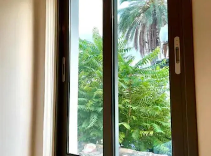 Artemis 1 Bdr Down Town * Nikósie